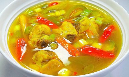 Sahur Tanpa Ribet: Ini Resep Ayam Kuah Asam Ala Rice Cooker
