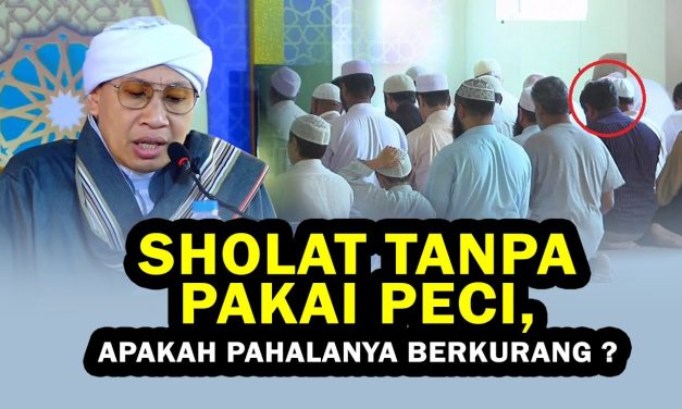 Sholat Tanpa Peci Bagi Pria Boleh Dalam Islam? Ini Kata Ulama