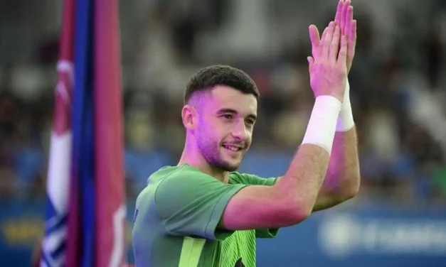 Semangat Pantang Menyerah, Barcelona Kejar Keajaiban